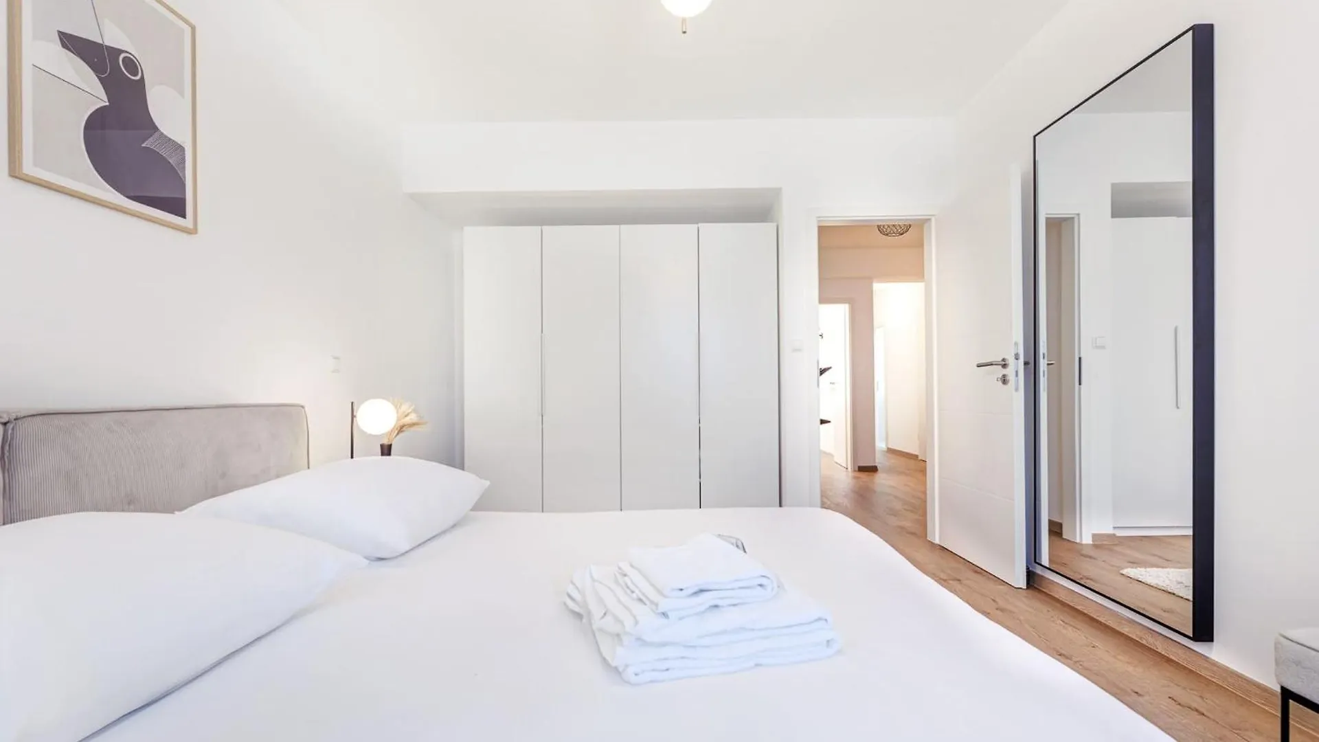 Chic 2Br Downtown To Work, Rest & Explore Luxembourg 0*,